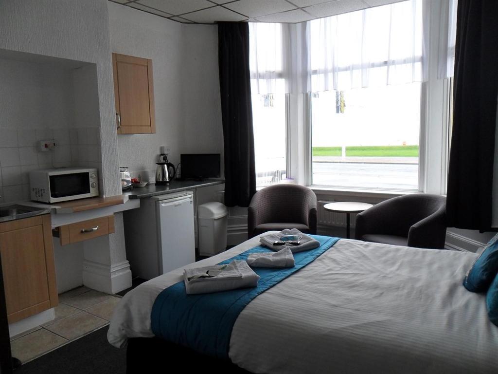 The Waterfront Hotel 2*